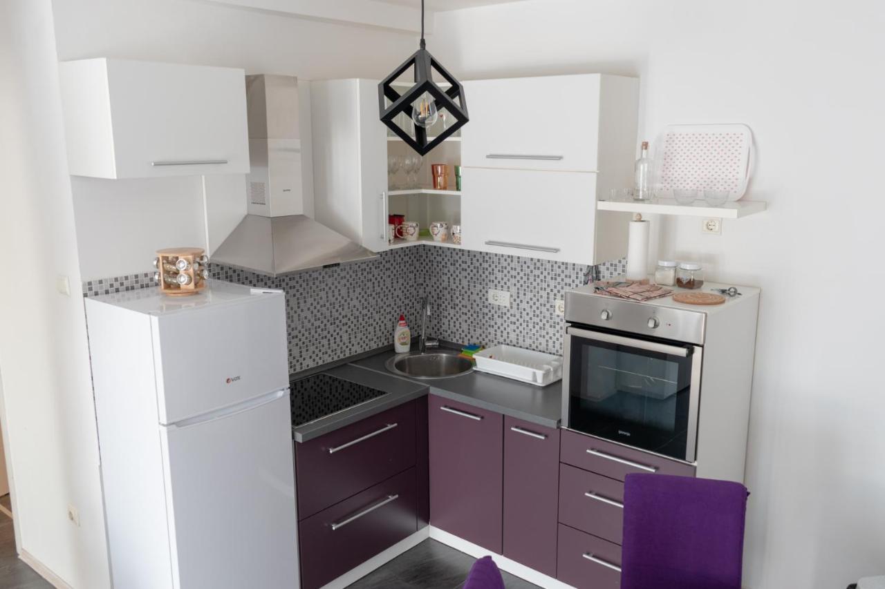 Stan Na Dan 021 Daire Novi Sad Dış mekan fotoğraf